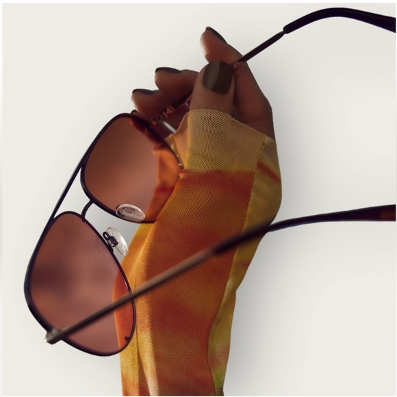 Quay High Key Sunglasses - Picture 11 of 11